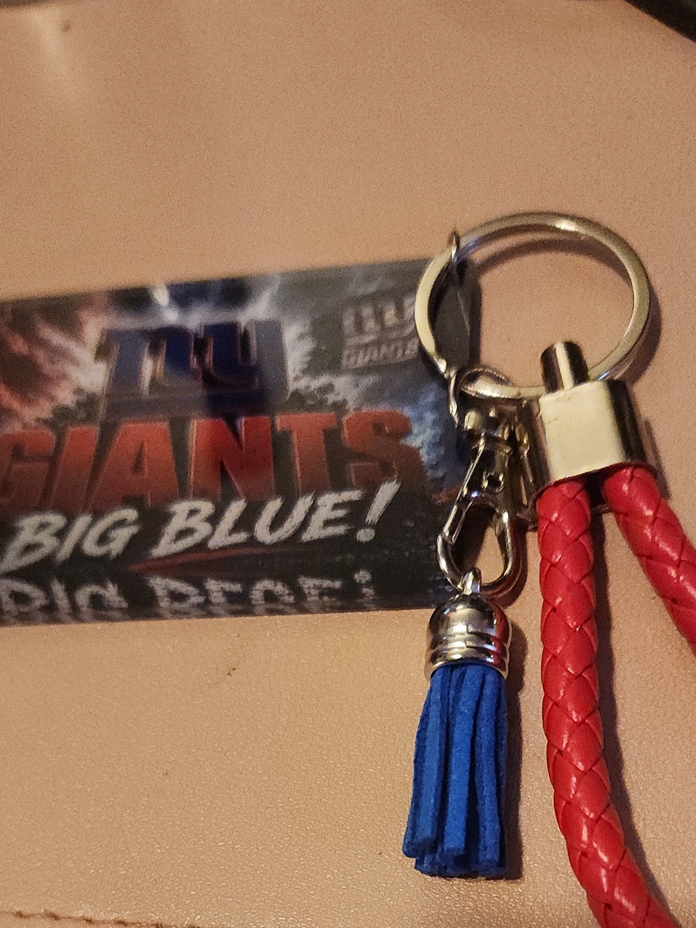 NY GIANTS Red Braided Keychain(Acrylic) with Blue Tassel